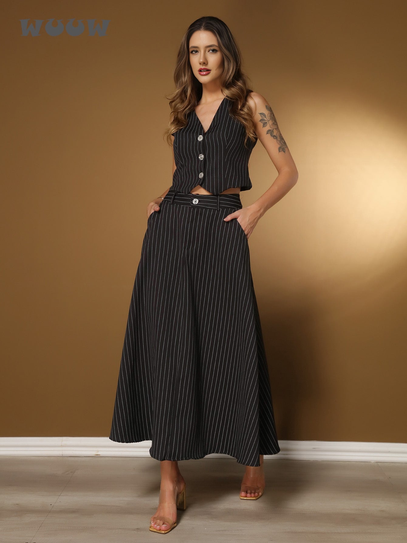 Conjunto Feminino Listras Colete Alfaiataria, Listras: Colete+saia