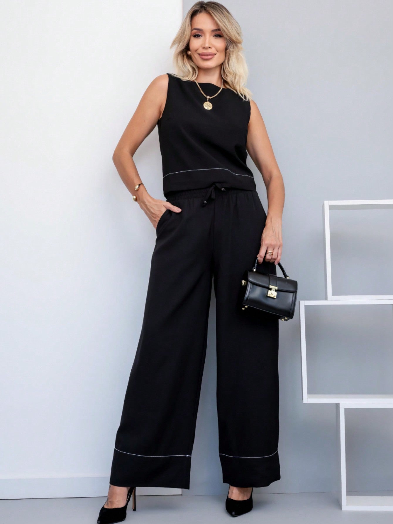 Conjunto de regata e calça alfaiataria