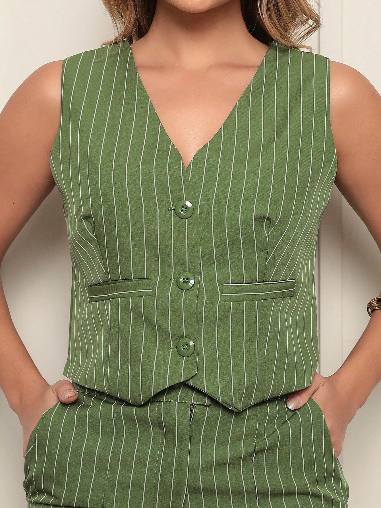 Conjunto De Alfaiataria Feminino: Colete + Calça Moda Casual/Social