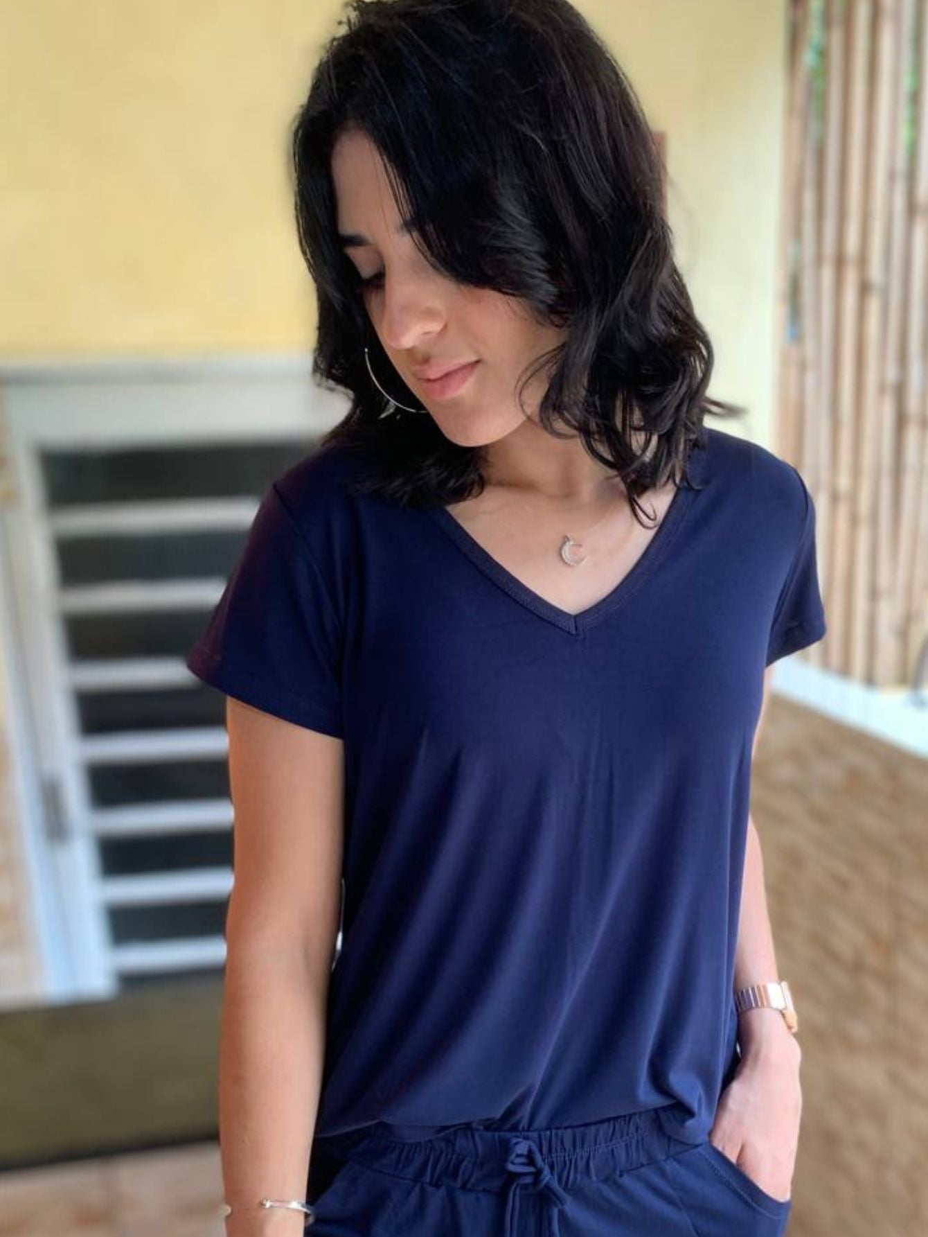 Blusa Feminina Gola V Manga Curta Básica T-shirt