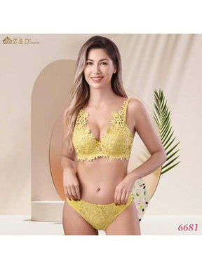 Lingerie Conjunto Com Aro Com Renda e Bojo Calcinha  Tanga