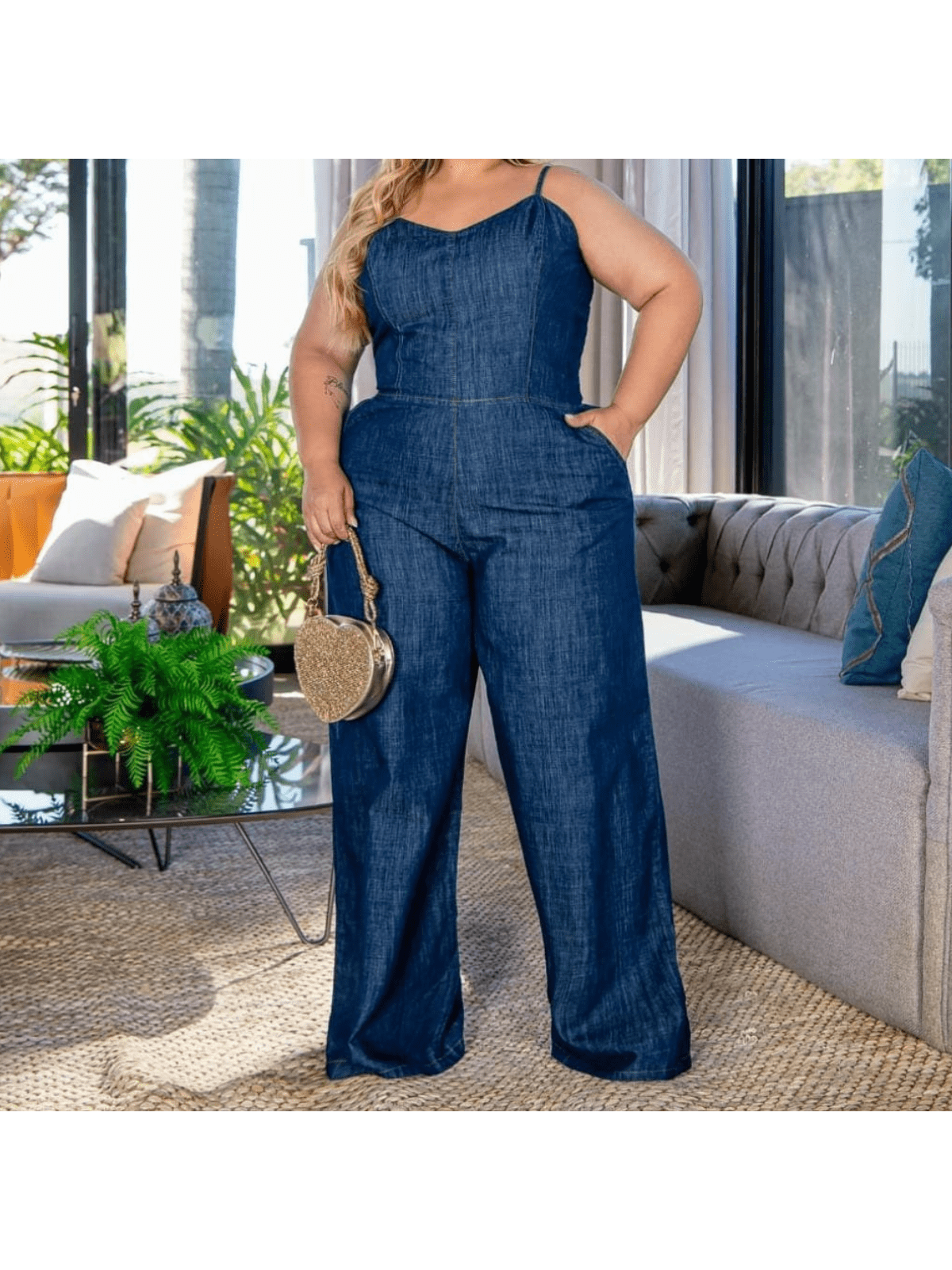 Macacão Jeans Plus Size Pantalona