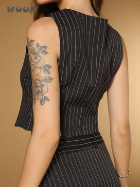Conjunto Feminino Listras Colete Alfaiataria, Listras: Colete+saia