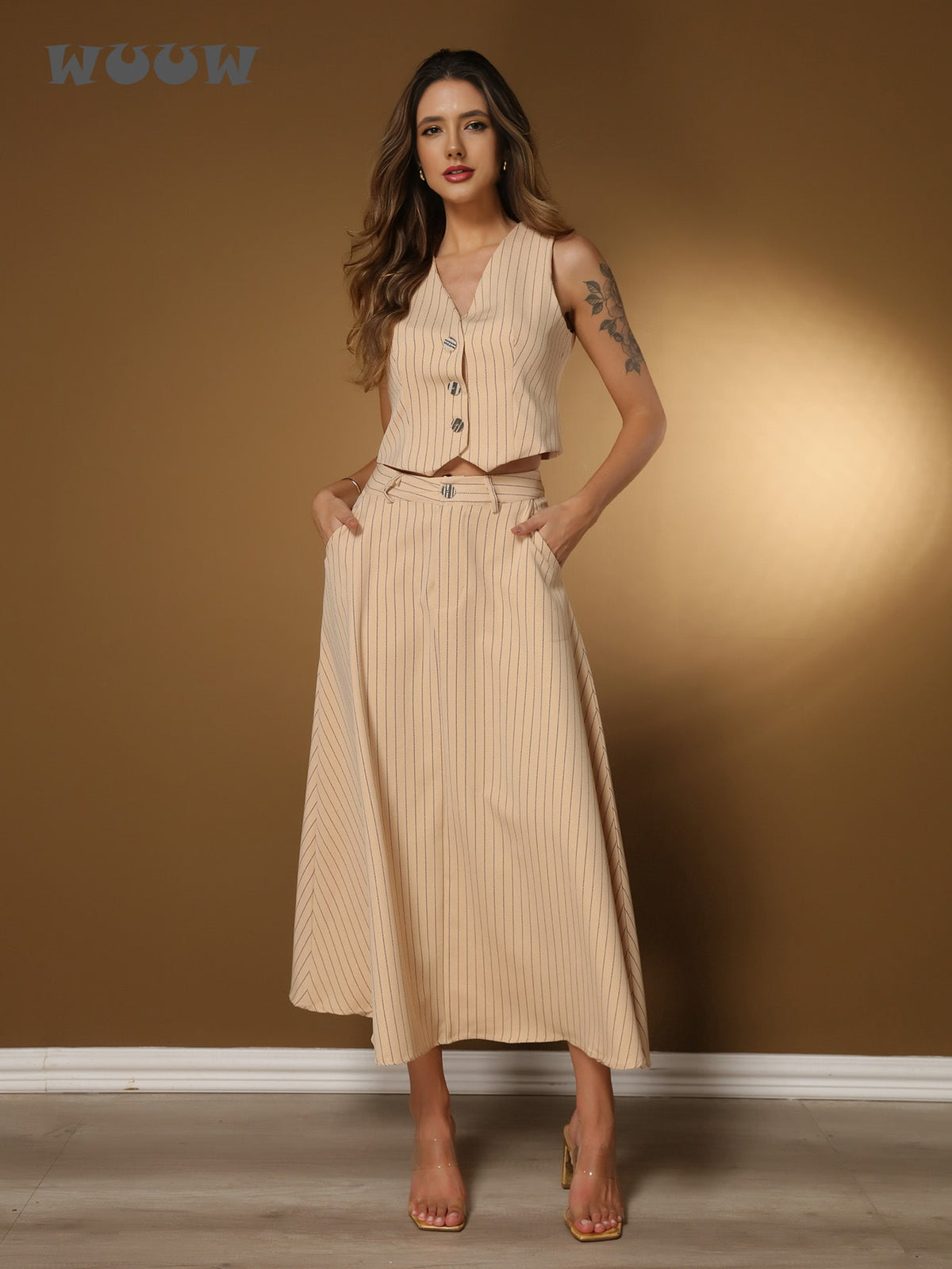 Conjunto Feminino Listras Colete Alfaiataria, Listras: Colete+saia