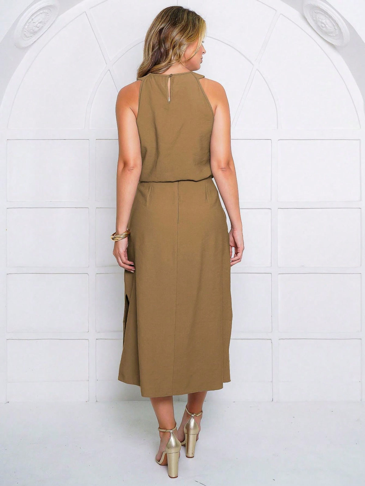 Conjunto Elegante  Blusa Regata Saia Midi em Tecido Marrant